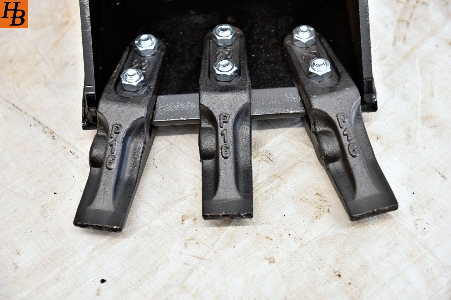 Tieflöffel 250mm 25cm MS01SY KL1 | Robuster Baggerlöffel für Bauarbeiten